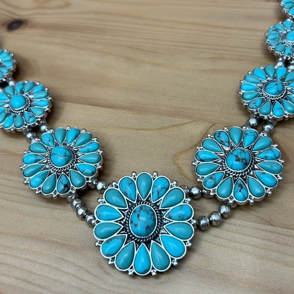 Lucky Brand Necklace Bracelet Earrings Silver Tone with Faux Turquoise Like New - Picture 4 of 8